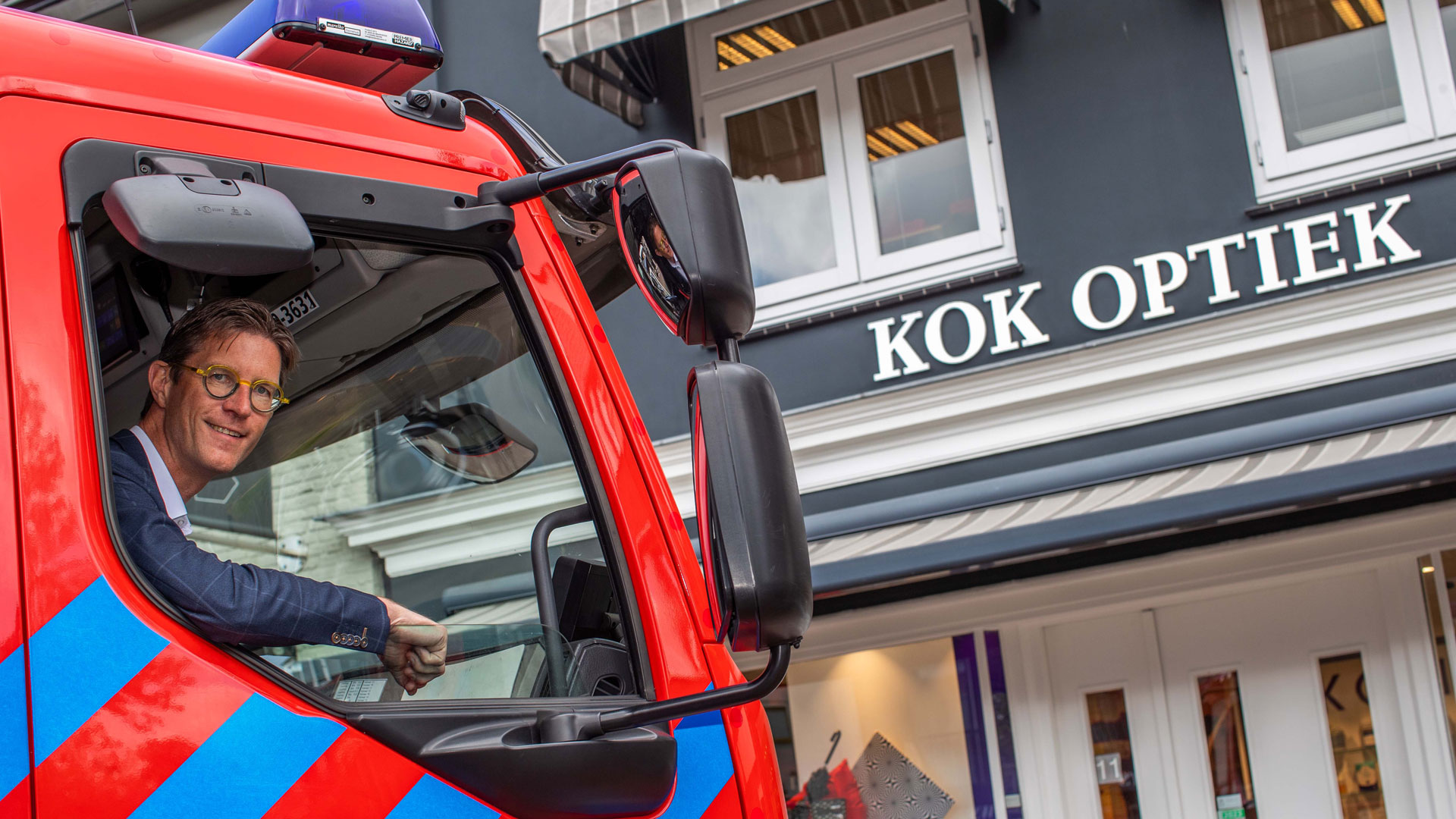 Pieter-Gerrit Smit is opticien en brandweerman. ‘Mensen redden is belangrijker’